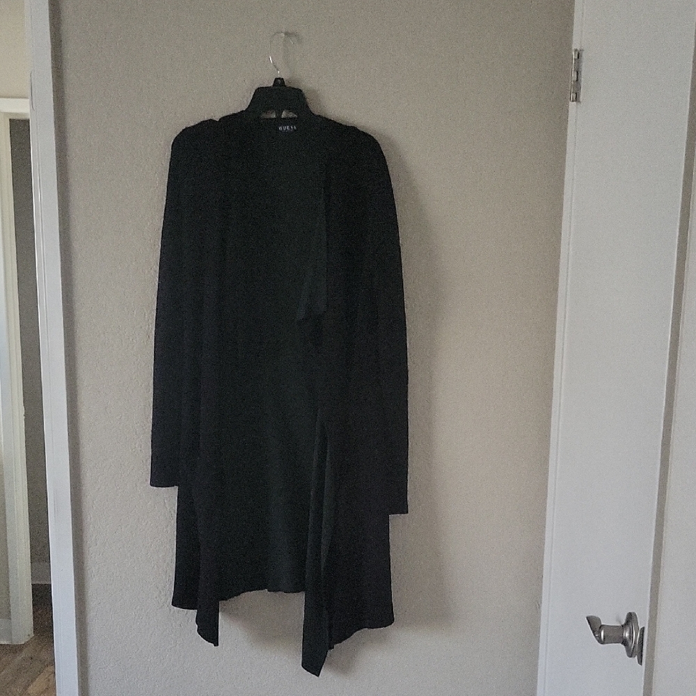 GUESS Elegant Black Women's Sweater